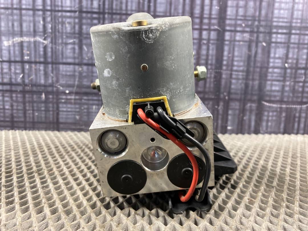 Блок ABS, 2100 рублей, Красноярск