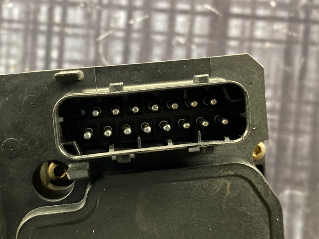 Блок ABS, 2100 рублей, Красноярск