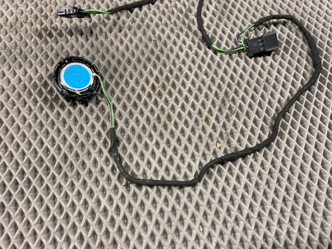 Динамик, 330 рублей, Красноярск