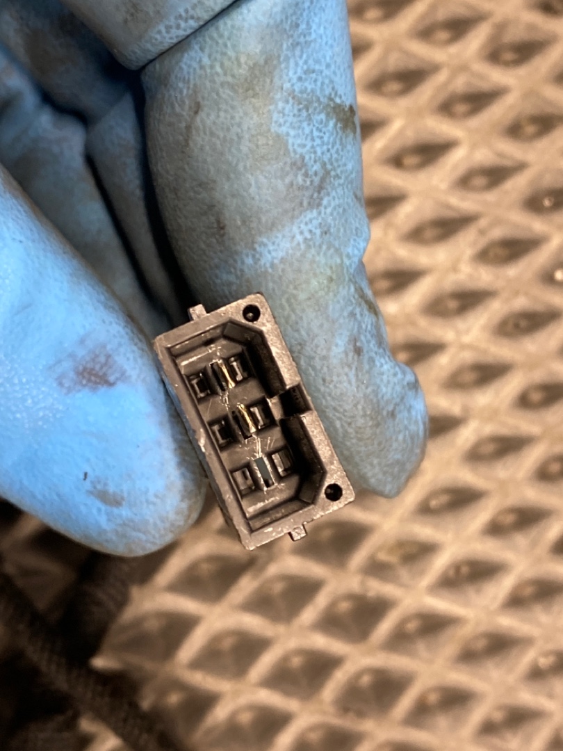 Динамик, 330 рублей, Красноярск