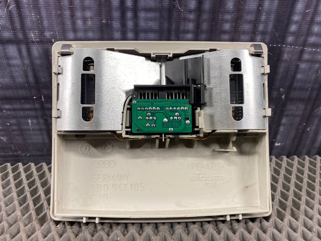 Плафон салона, 420 рублей, Красноярск