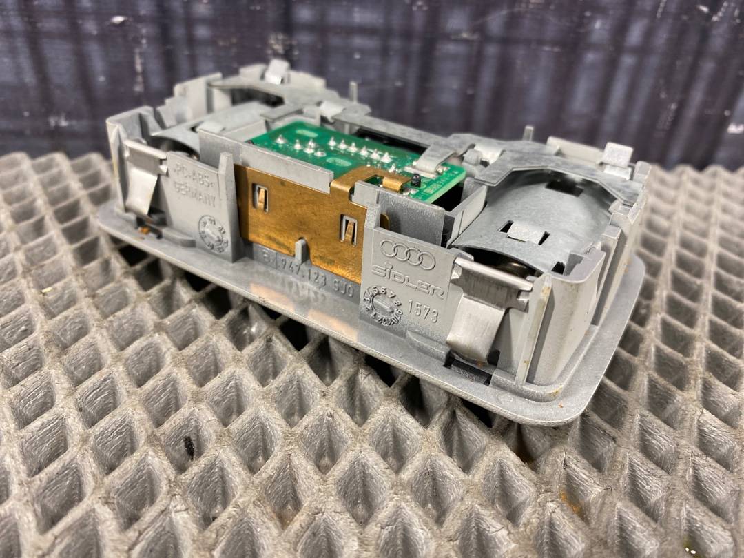 Плафон салона, 300 рублей, Красноярск