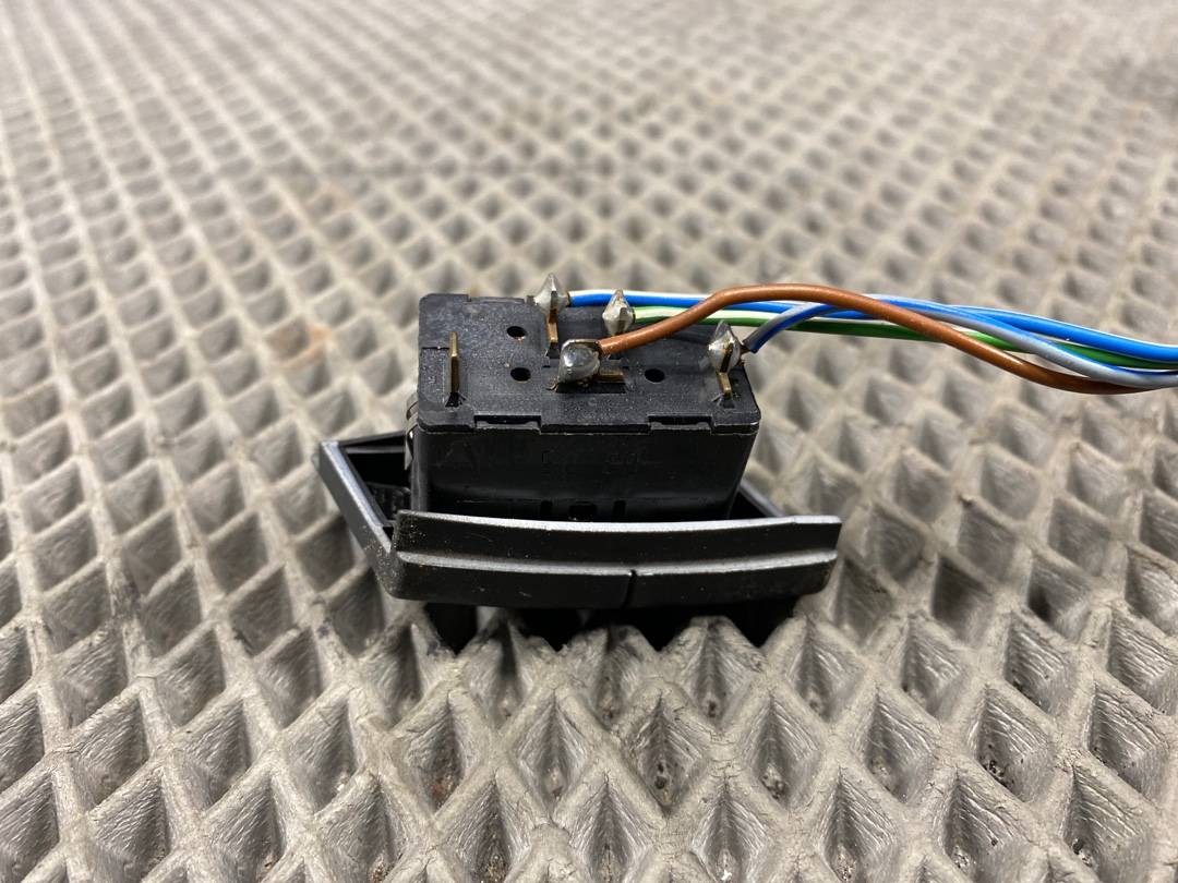 Кнопка центрального замка, 360 рублей, Красноярск