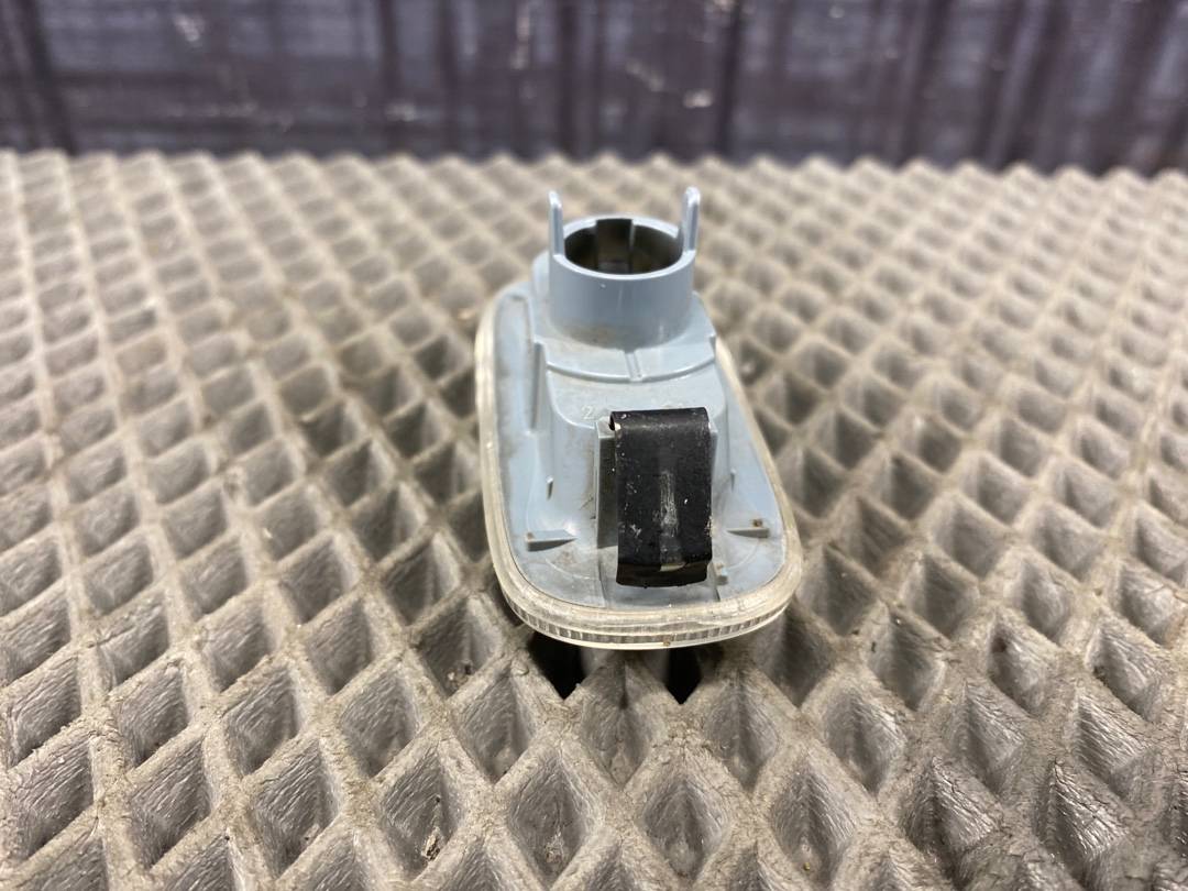 Повторитель в крыло, 300 рублей, Красноярск