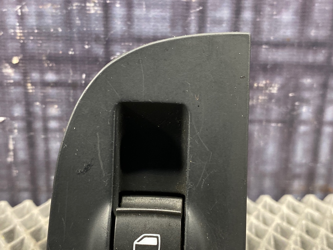 Кнопка стеклоподъемника, 330 рублей, Красноярск