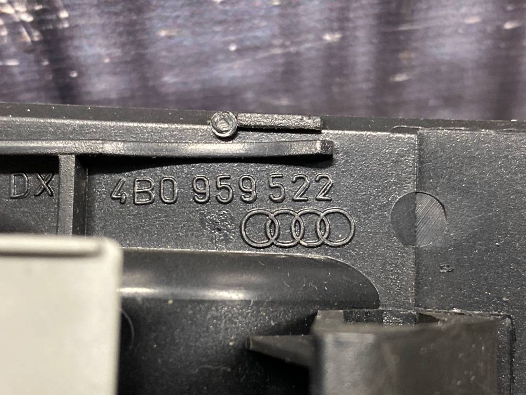 Кнопка стеклоподъемника, 330 рублей, Красноярск