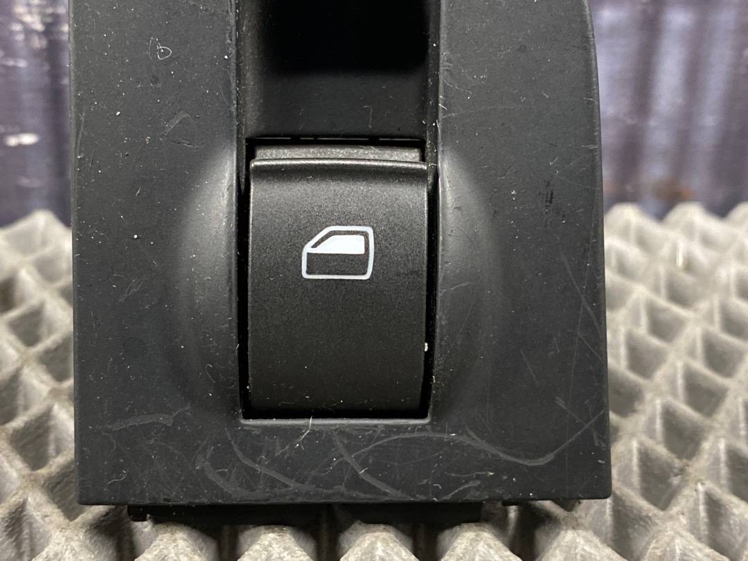 Кнопка стеклоподъемника, 330 рублей, Красноярск