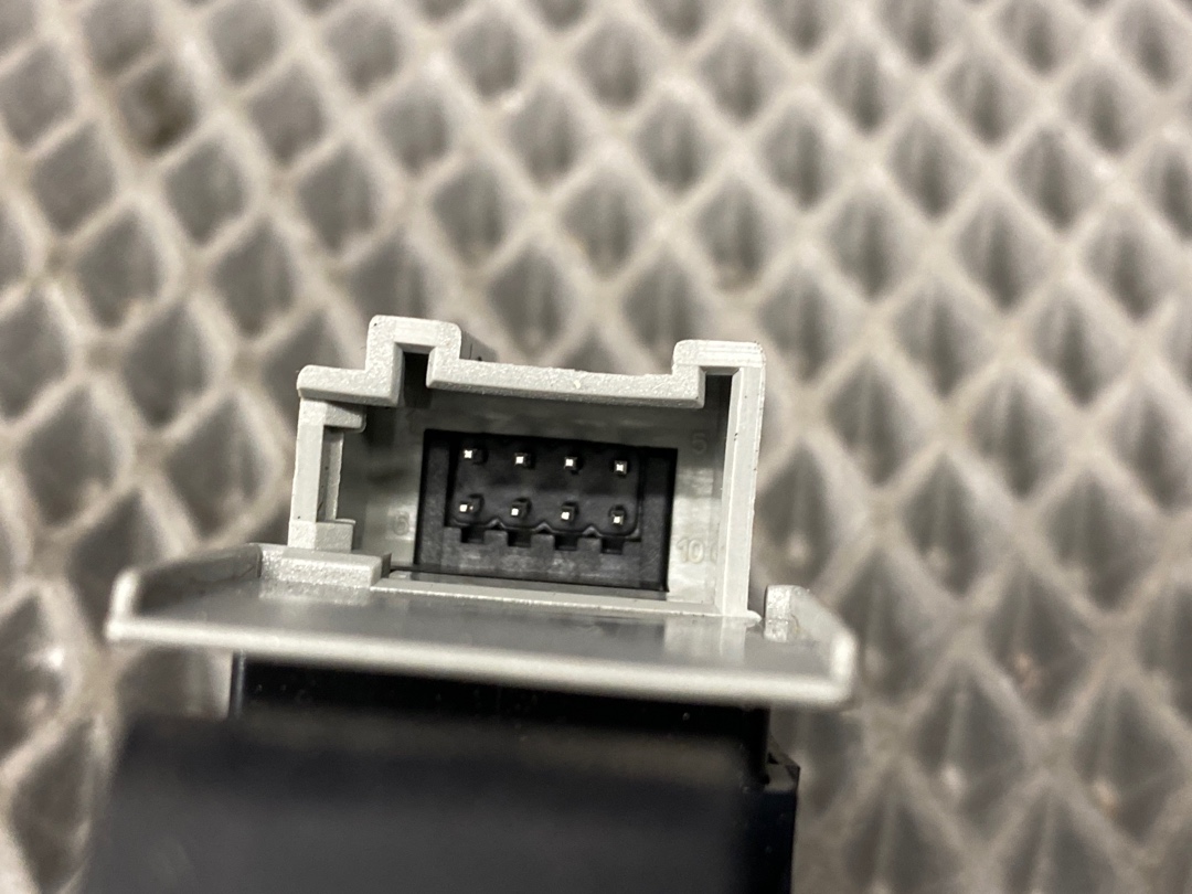 Кнопка стеклоподъемника, 330 рублей, Красноярск