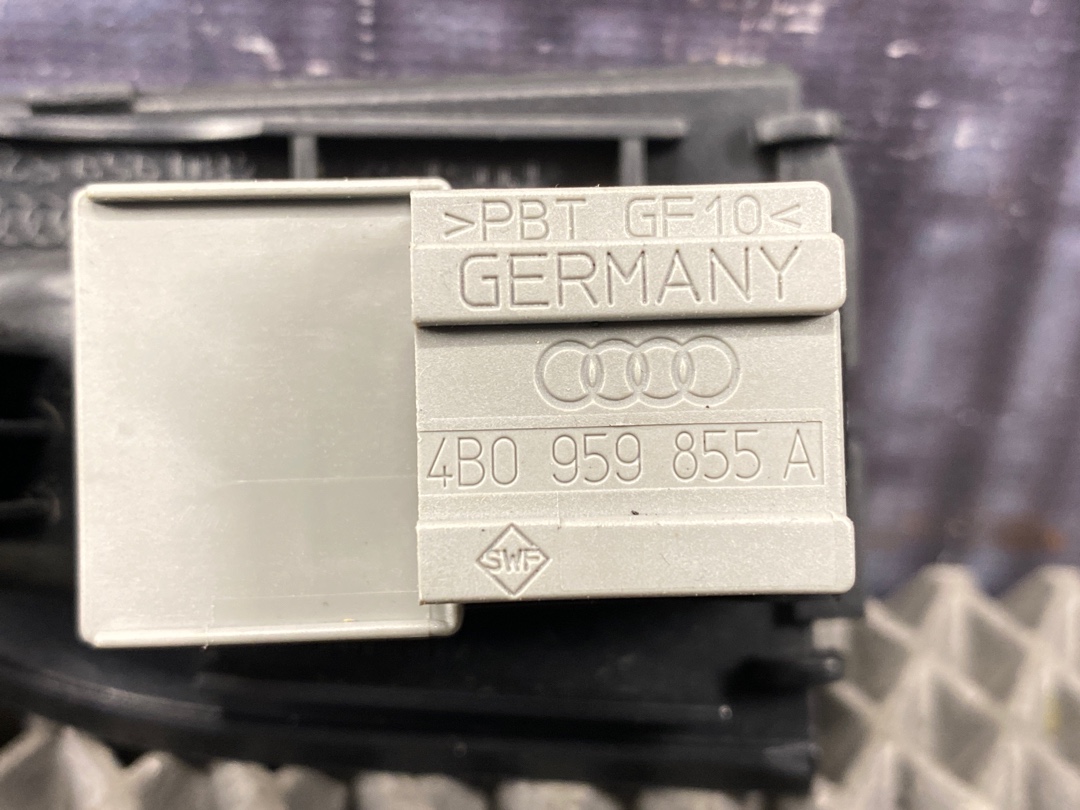 Кнопка стеклоподъемника, 330 рублей, Красноярск