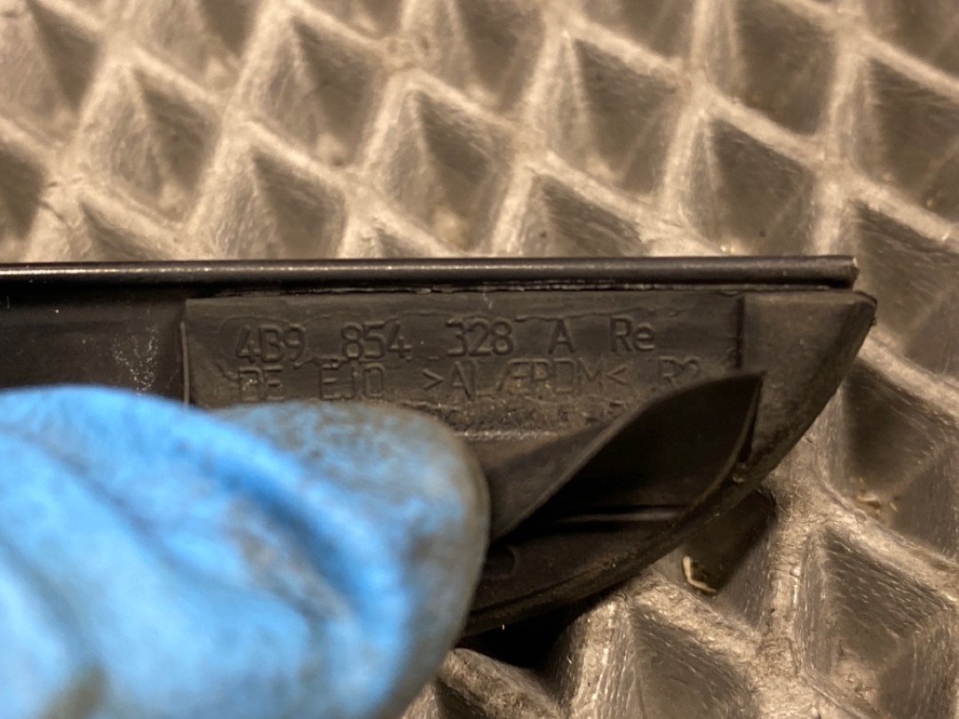 Молдинг лобового стекла, 480 рублей, Красноярск