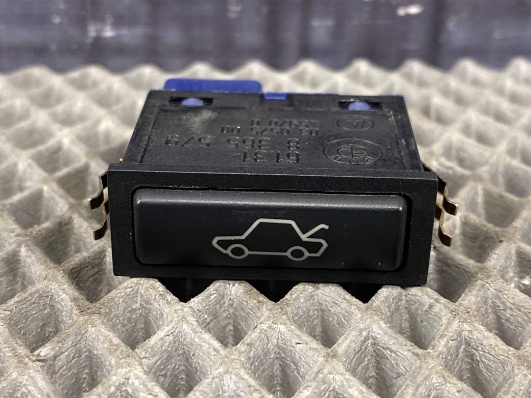 Кнопка открывания багажника, 322 рублей, Красноярск