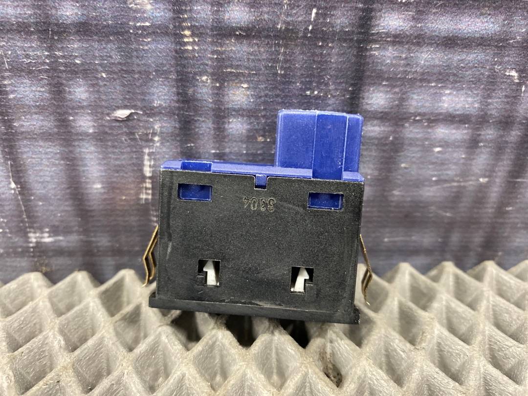 Кнопка открывания багажника, 322 рублей, Красноярск