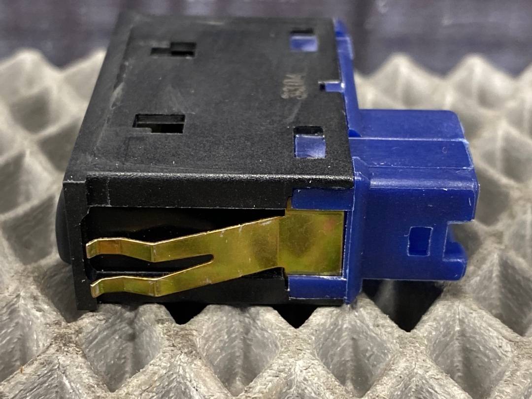 Кнопка открывания багажника, 322 рублей, Красноярск