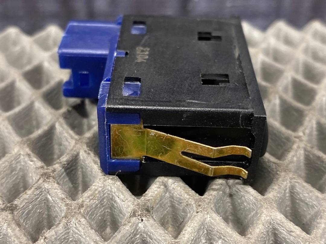 Кнопка открывания багажника, 322 рублей, Красноярск