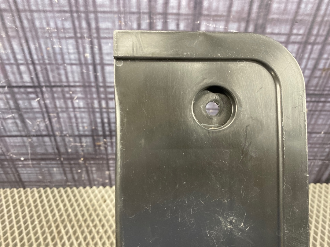 Пластик багажника, 476 рублей, Красноярск