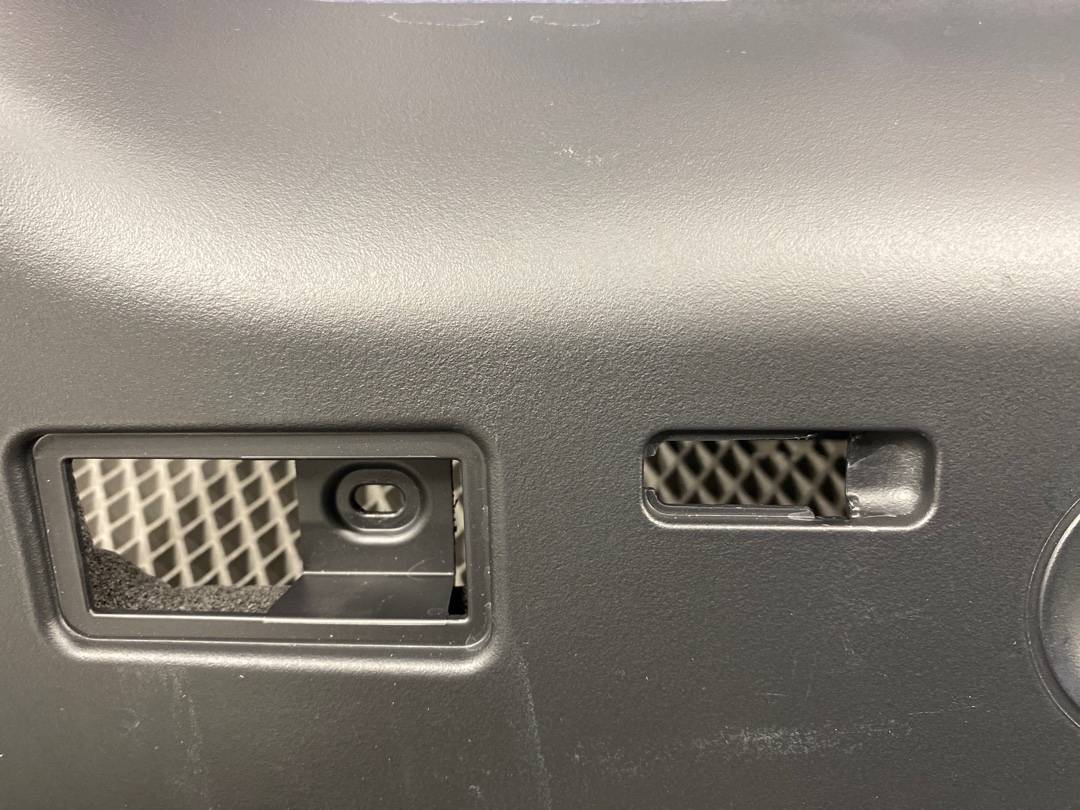 Пластик крышки багажника, 595 рублей, Красноярск