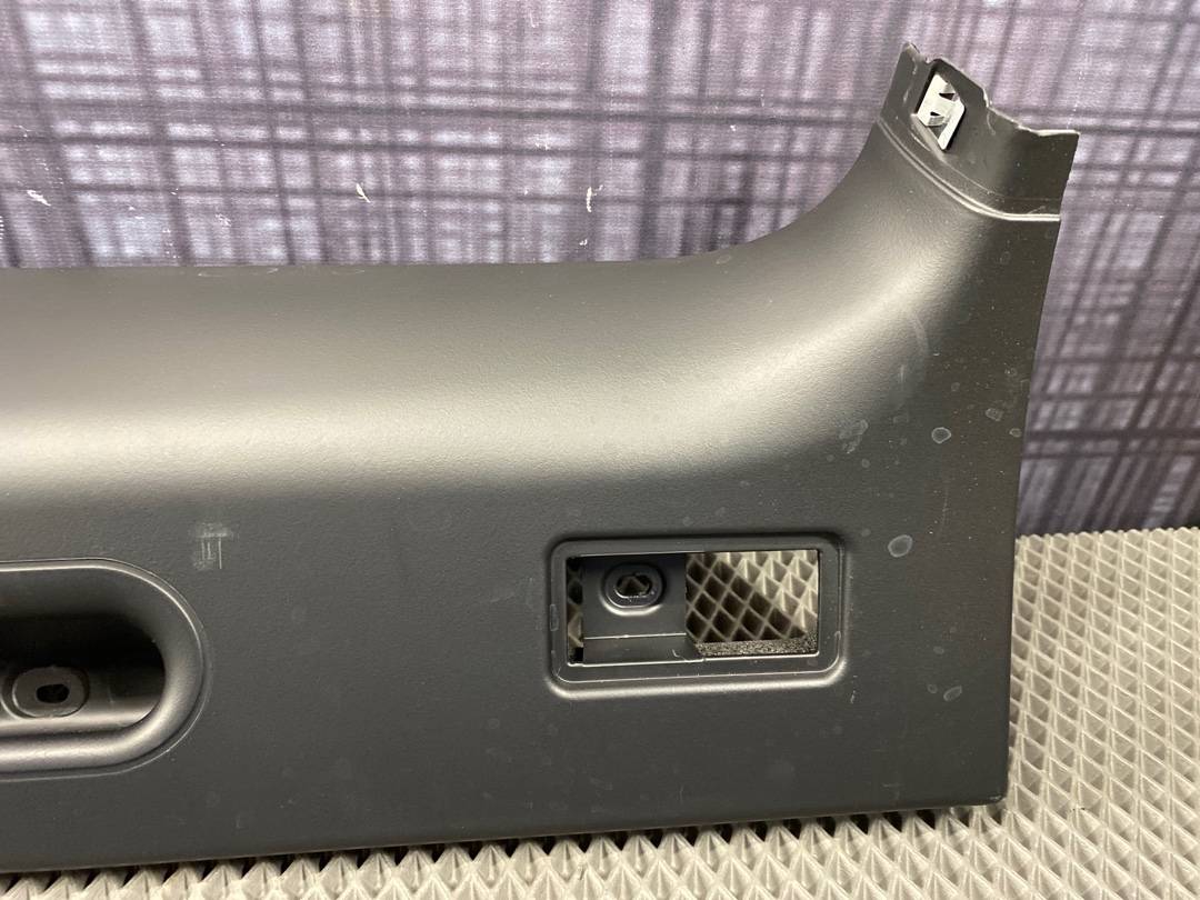 Пластик крышки багажника, 595 рублей, Красноярск