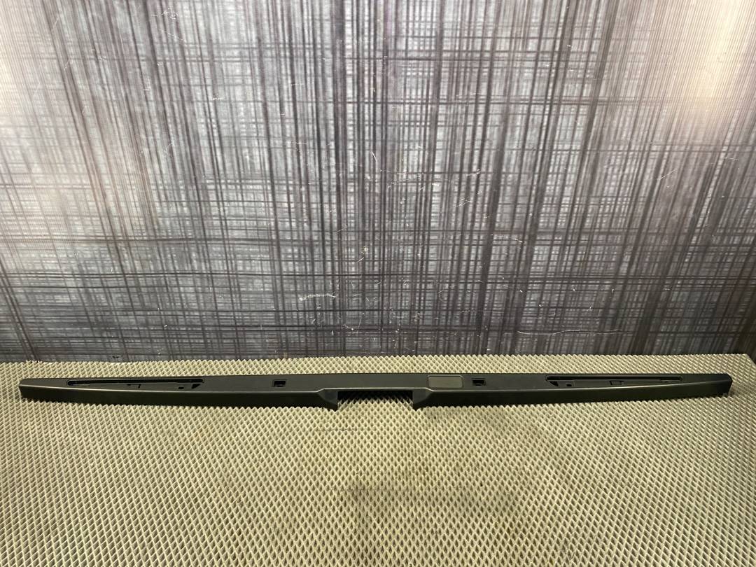 Пластик крышки багажника, 455 рублей, Красноярск