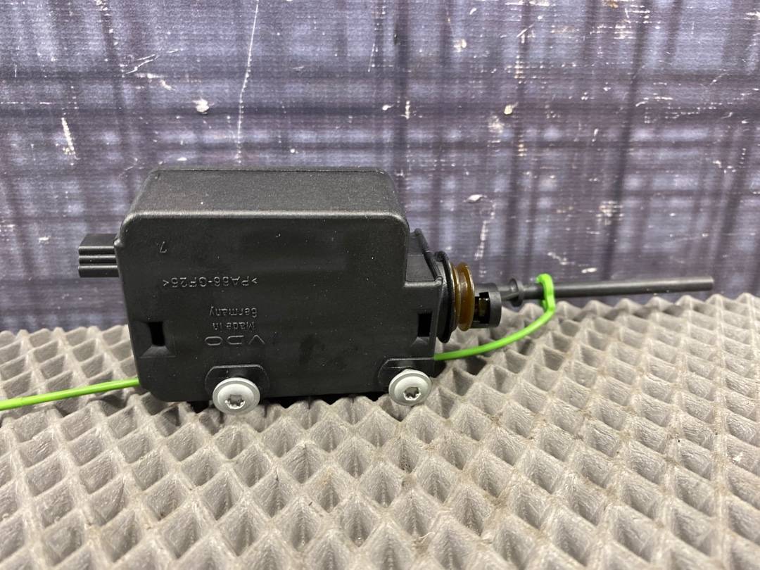 Замок лючка бензобака, 644 рублей, Красноярск