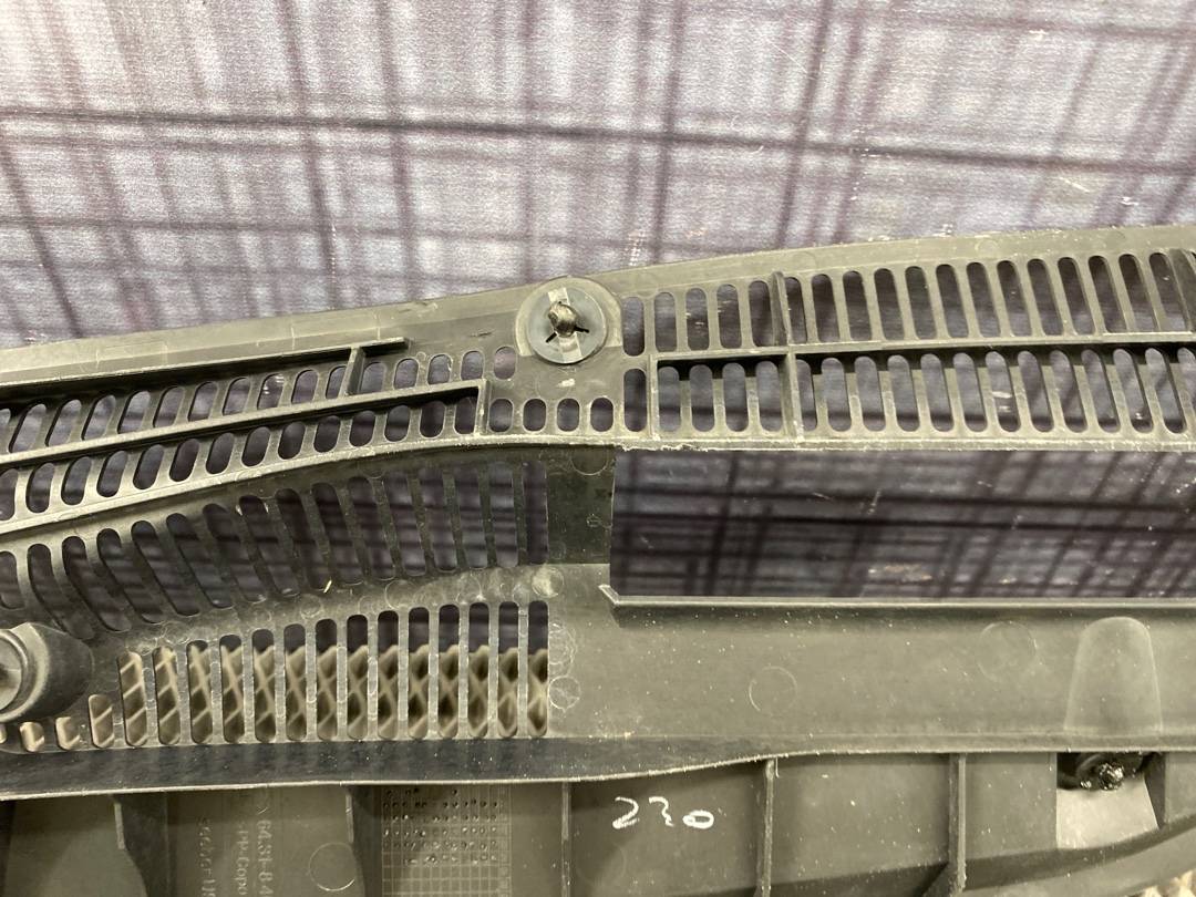 Решетка под лобовое стекло, 1246 рублей, Красноярск