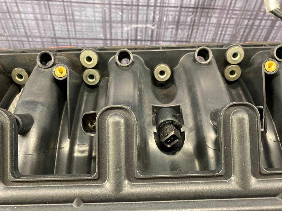 Коллектор впускной, 5852 рублей, Красноярск