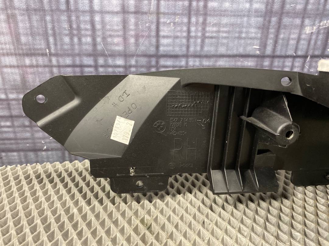 Пластик багажника, 490 рублей, Красноярск