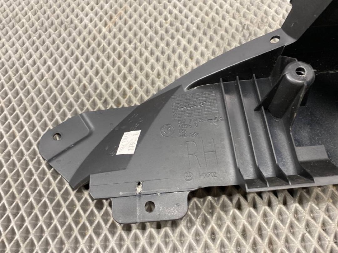 Пластик багажника, 490 рублей, Красноярск