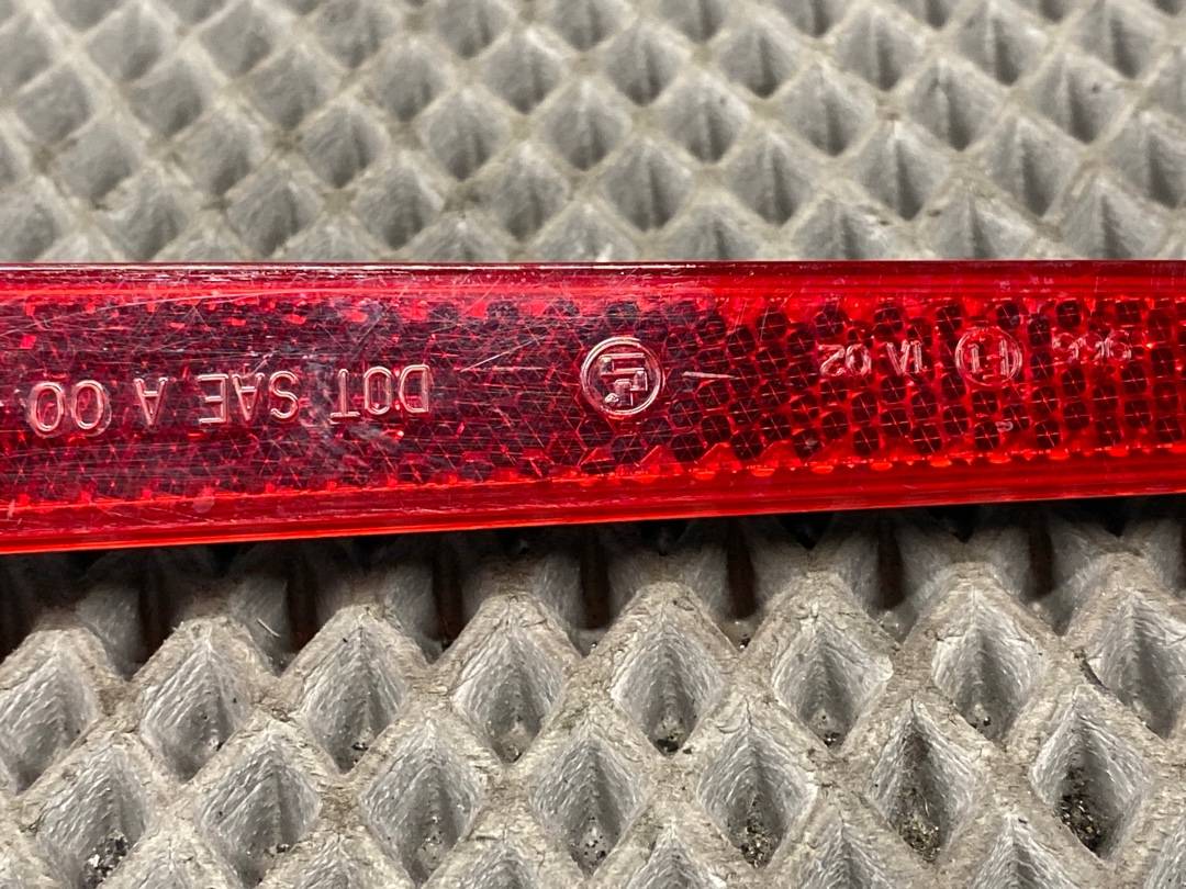 Катафот крышки багажника, 700 рублей, Красноярск