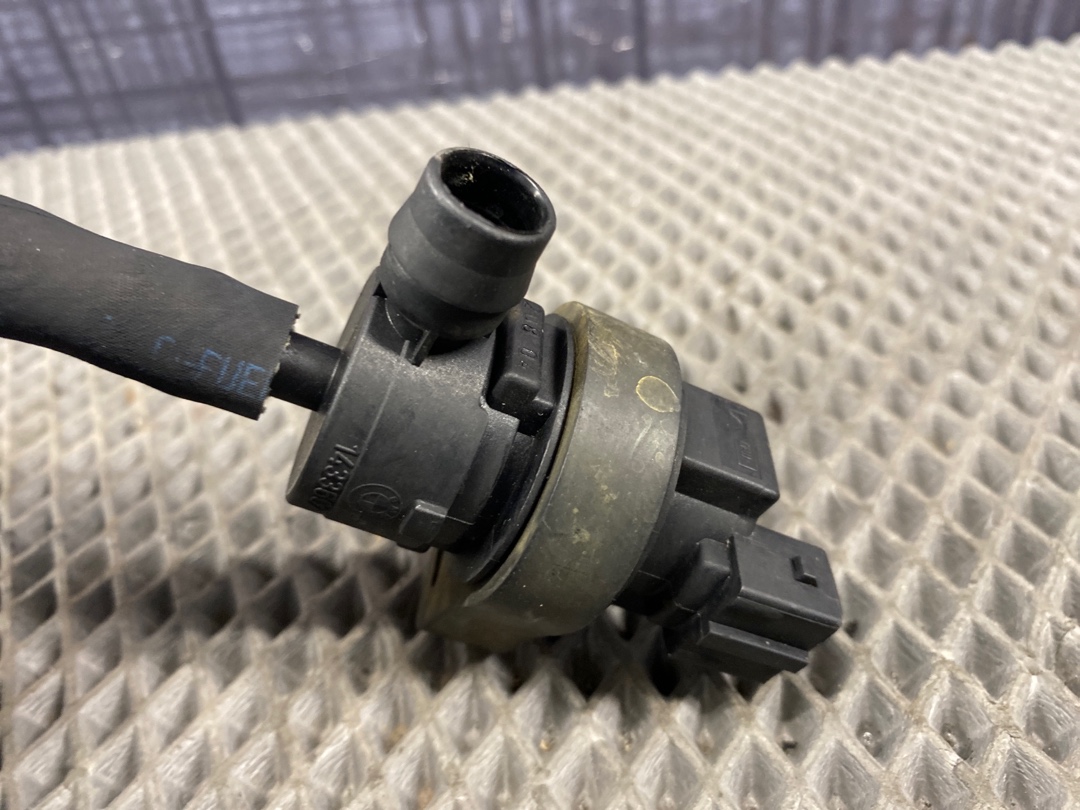 Клапан вентиляции топливного бака, 1050 рублей, Красноярск