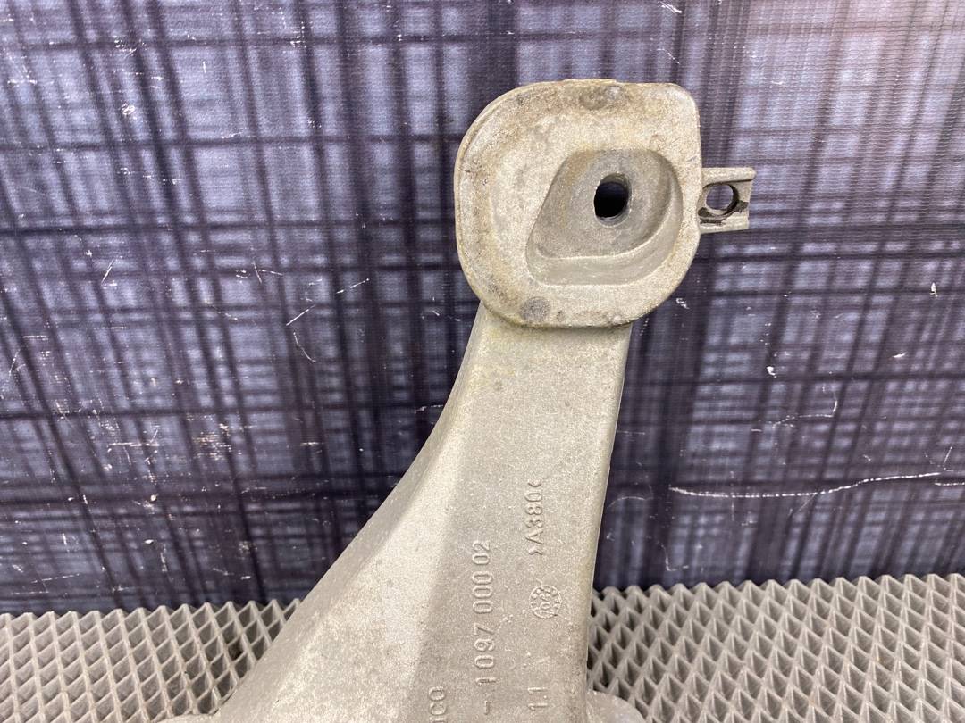 Кронштейн двигателя, 2093 рублей, Красноярск