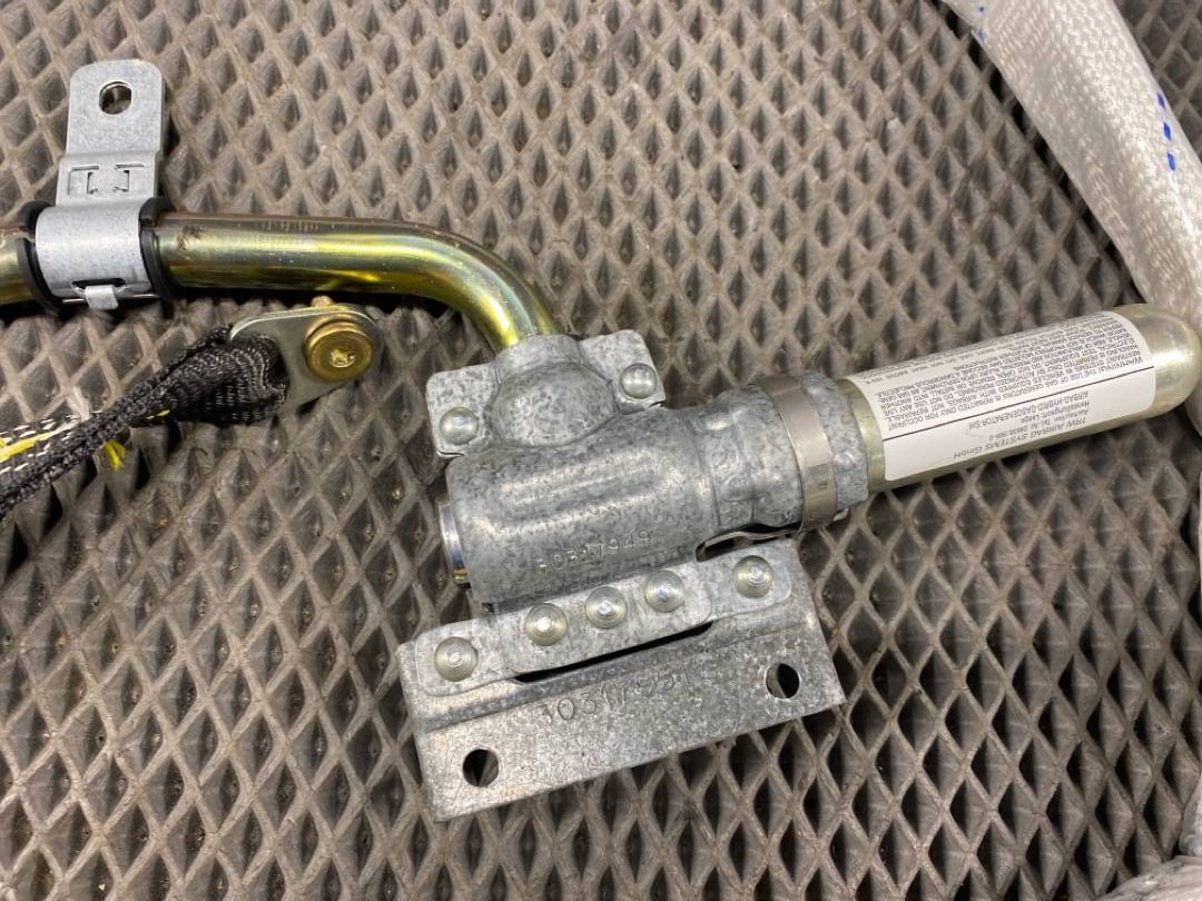 Подушка безопасности, 700 рублей, Красноярск