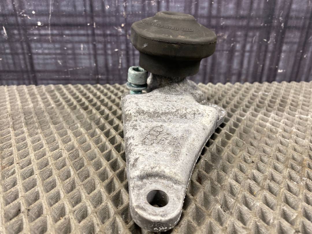 Кронштейн двигателя, 1500 рублей, Красноярск