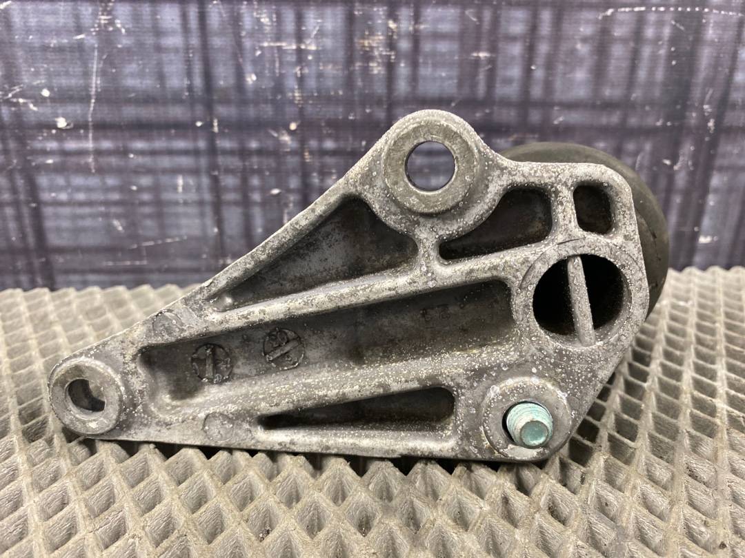 Кронштейн двигателя, 1500 рублей, Красноярск