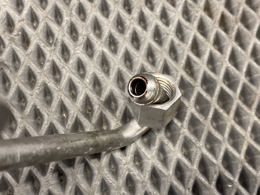 Шланг масляный, 1000 рублей, Красноярск