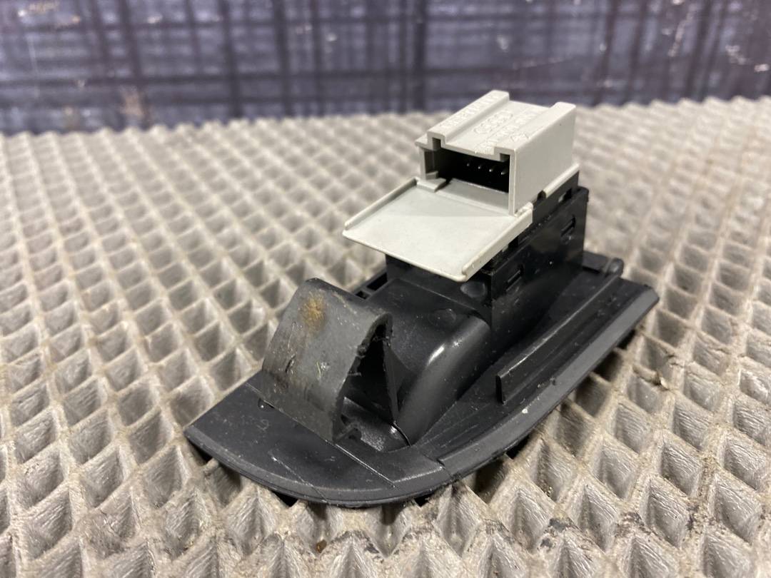 Кнопка стеклоподъемника, 550 рублей, Красноярск