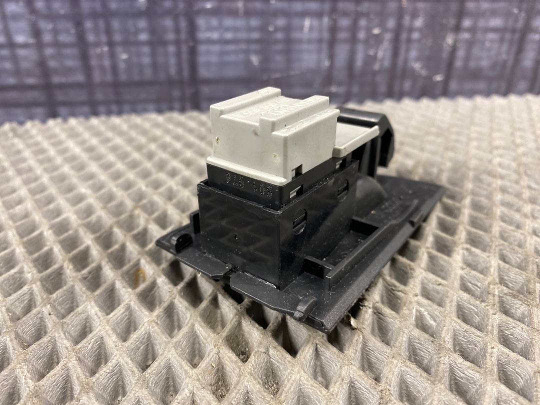 Кнопка стеклоподъемника, 550 рублей, Красноярск