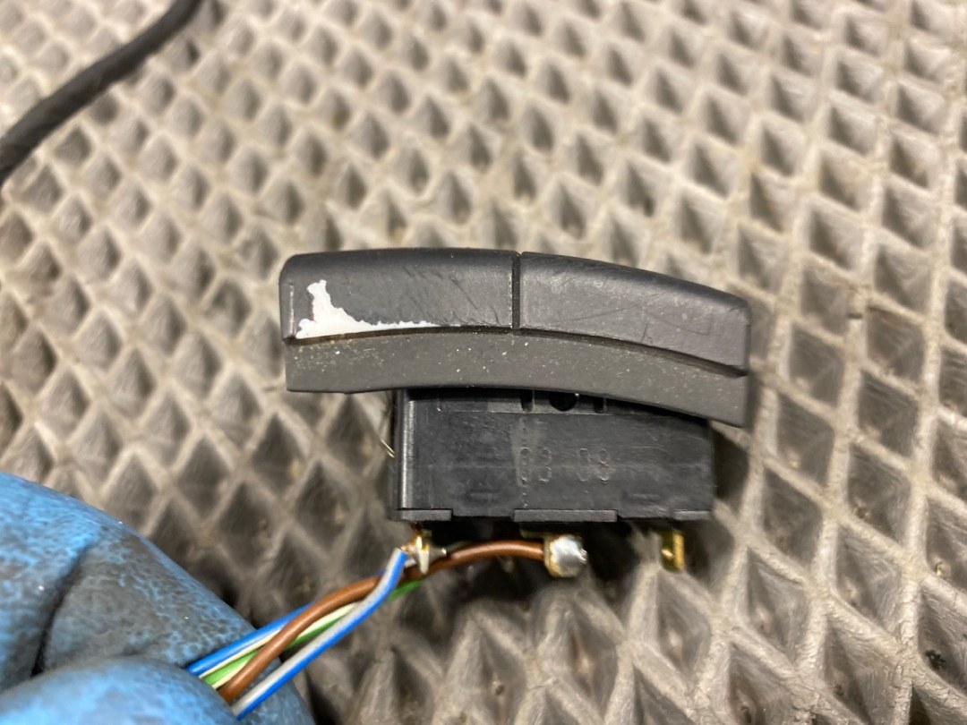 Кнопка центрального замка, 650 рублей, Красноярск