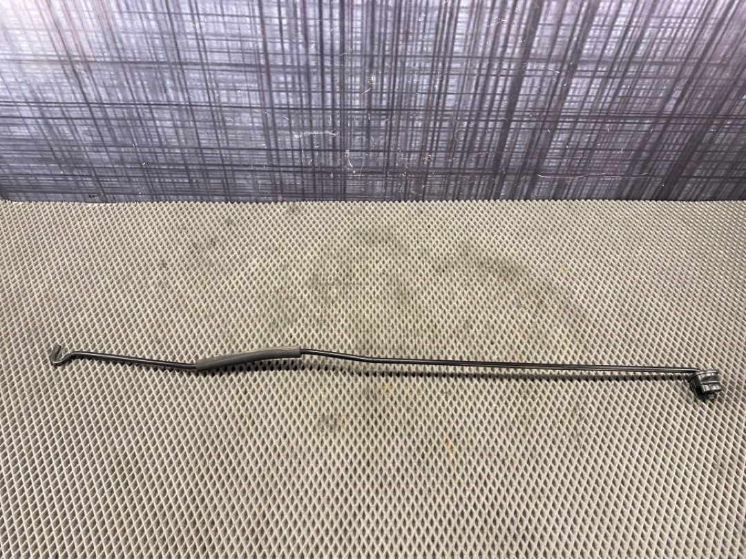 Упор капота, 360 рублей, Красноярск