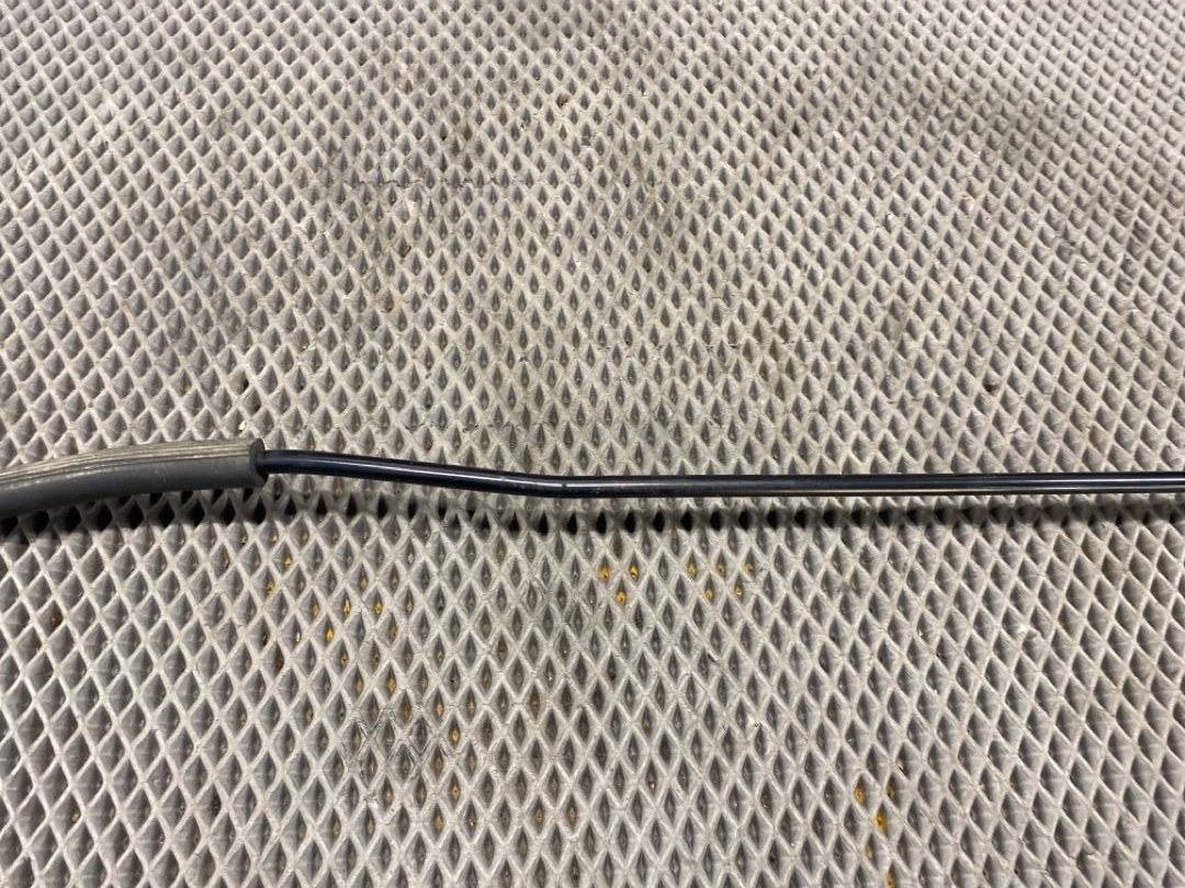 Упор капота, 360 рублей, Красноярск