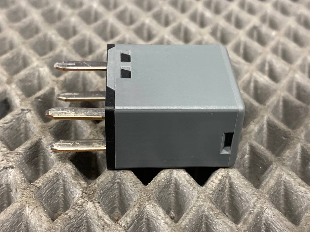 Реле, 400 рублей, Красноярск