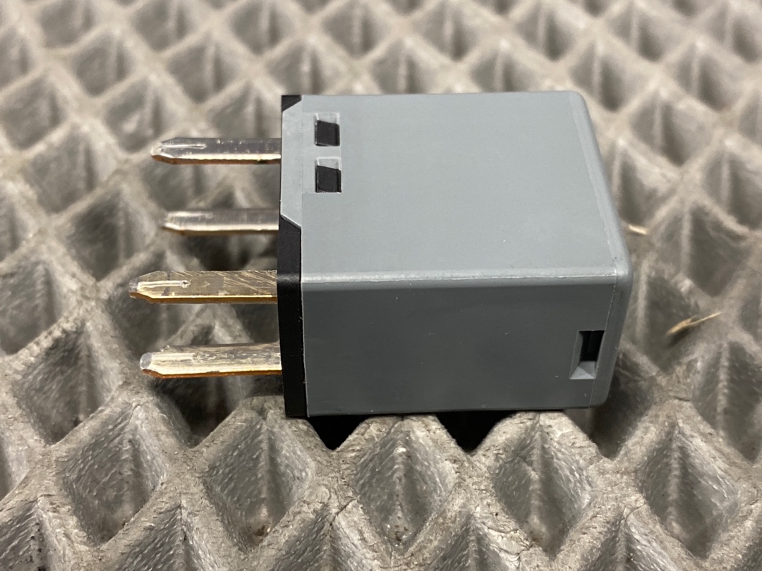 Реле, 400 рублей, Красноярск