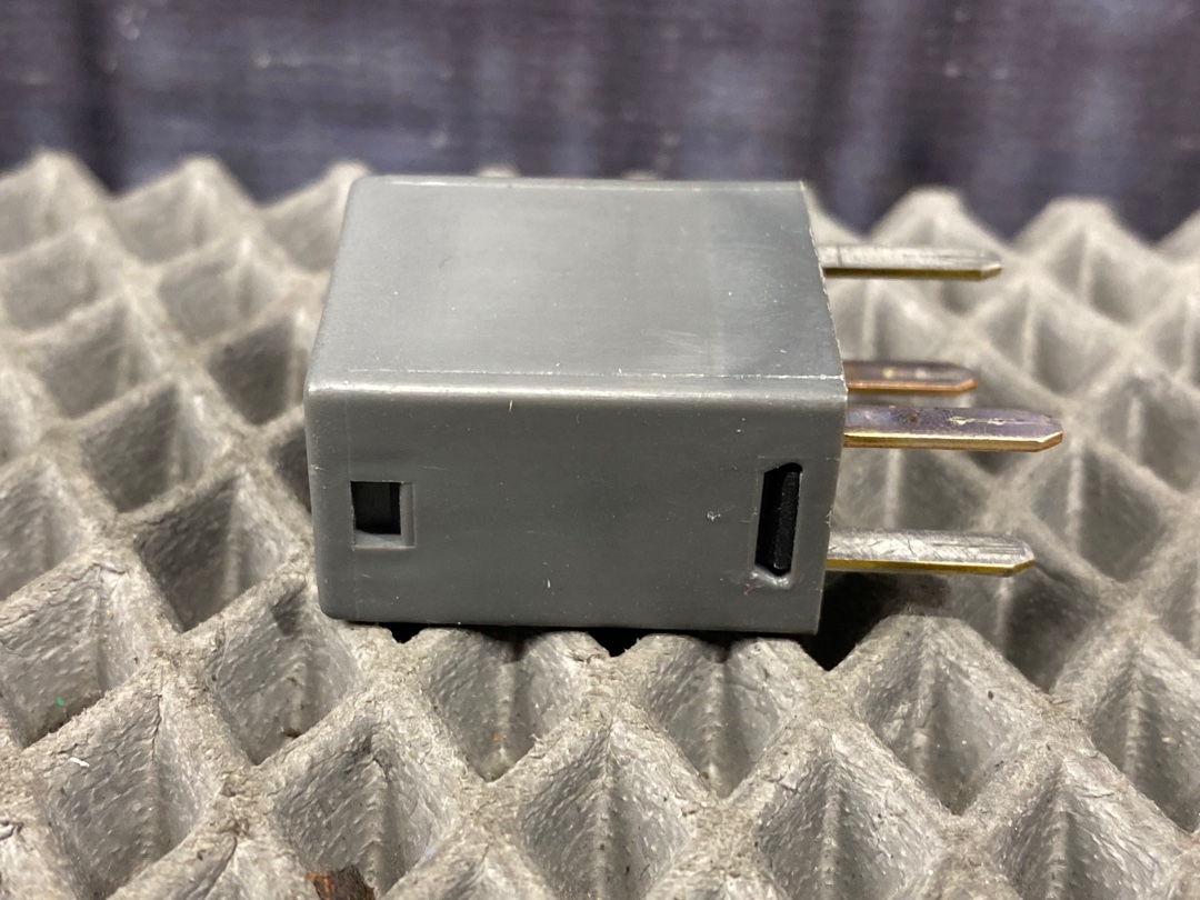 Реле, 400 рублей, Красноярск