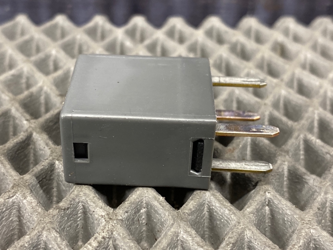 Реле, 400 рублей, Красноярск