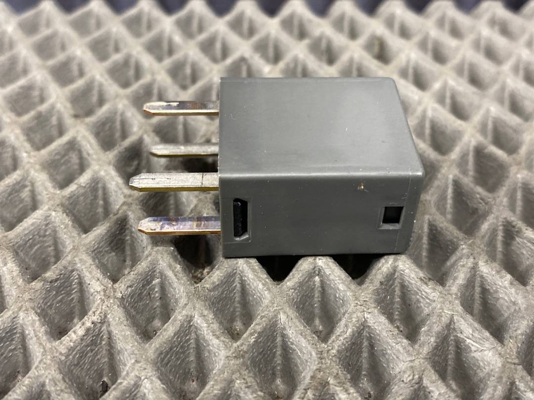 Реле, 400 рублей, Красноярск