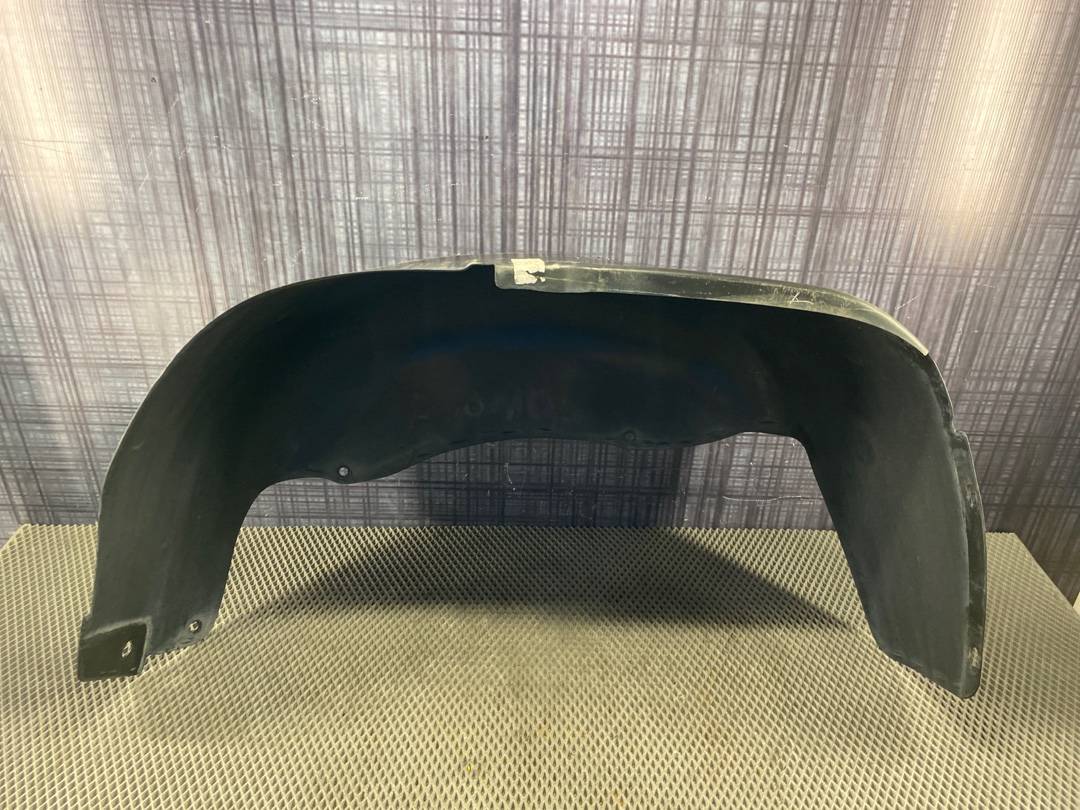 Подкрылок, 680 рублей, Красноярск