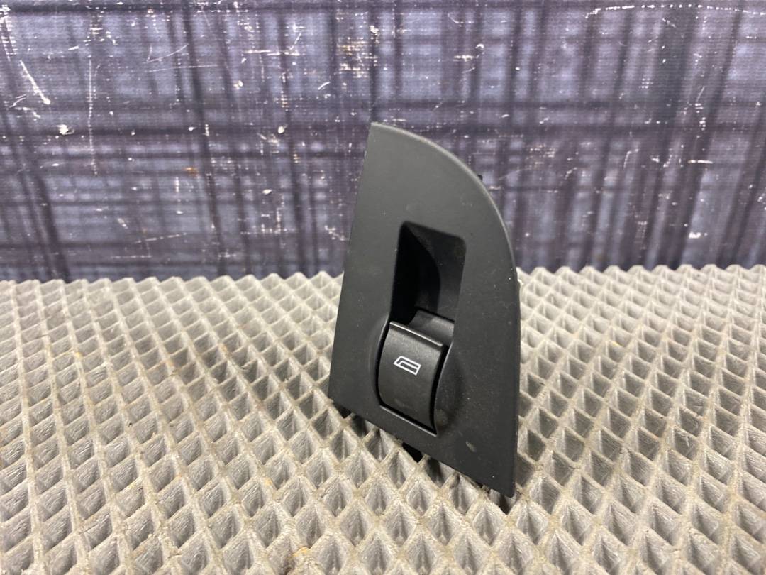 Кнопка стеклоподъемника, 275 рублей, Красноярск