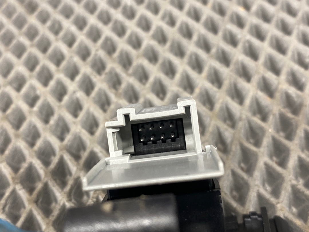 Кнопка стеклоподъемника, 275 рублей, Красноярск