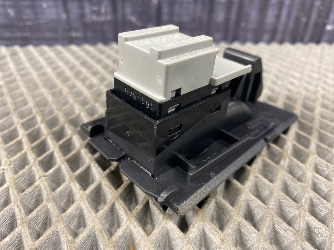 Кнопка стеклоподъемника, 275 рублей, Красноярск