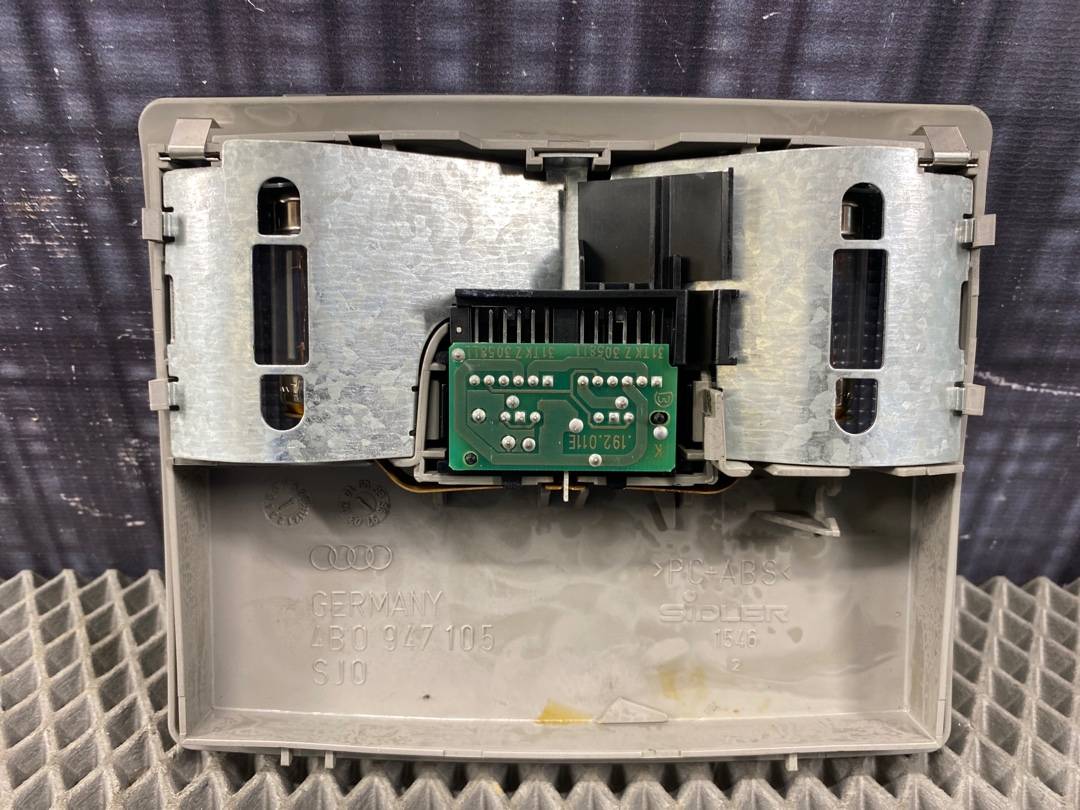 Плафон салона, 350 рублей, Красноярск