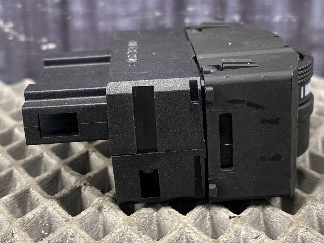 Кнопка яркости подсветки, 225 рублей, Красноярск